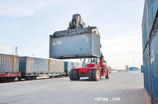 中老鐵路助力物流運輸更快捷